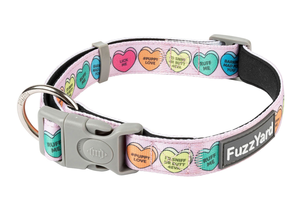 “Fuzzyard Candy Hearts Dog Collar”